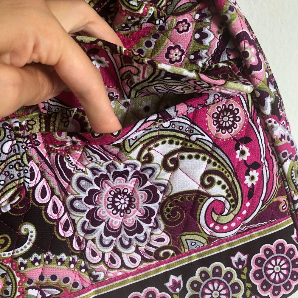 💜SOLD🆕Vera Bradley Bowler Very Berry Paisley - Picture 2 of 8
